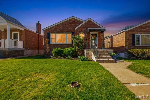 5648 Marquette Ave, Saint Louis, MO, 63139-1502 | Card Image