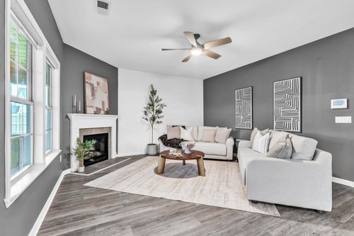 524 Marathon Ct, Boiling Springs, SC, 29316-7305 | Card Image