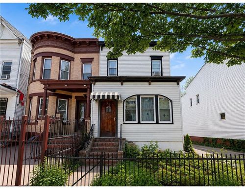 93 Linwood Street, Brooklyn, NY, 11208 | Card Image