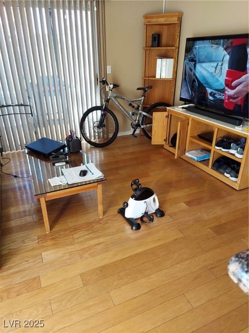 161-3425 E Russell Rd, Las Vegas, NV, 89120-2242 | Card Image