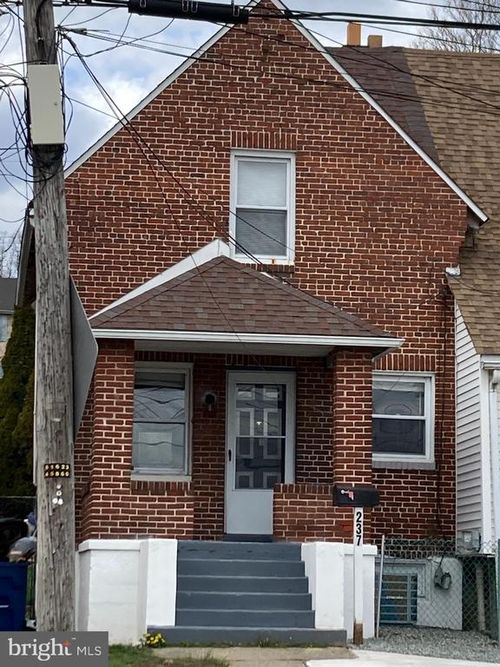 237 Ridge Rd, CLAYMONT, DE, 19703-3506 | Card Image