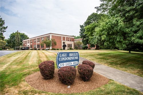 un113-270 Latta Rd, Rochester, NY, 14612-4878 | Card Image