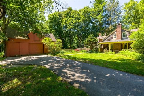 9 Ball Hill Rd, Princeton, MA, 01541-2104 | Card Image