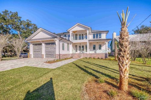 3202 Bay St, Gulf Breeze, FL, 32563-5308 | Card Image