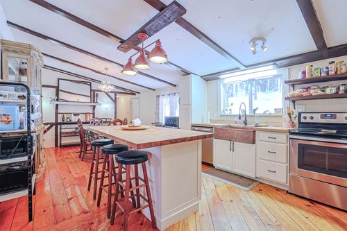 21 Dodge Rd, Hebron, NH, 03241-4305 | Card Image