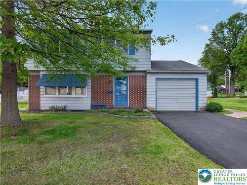348 S 9th St, QUAKERTOWN, PA, 18951-1526 | Card Image