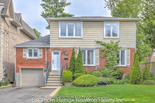 206 Burndale Ave, North York, ON, M2N1T3 | Card Image