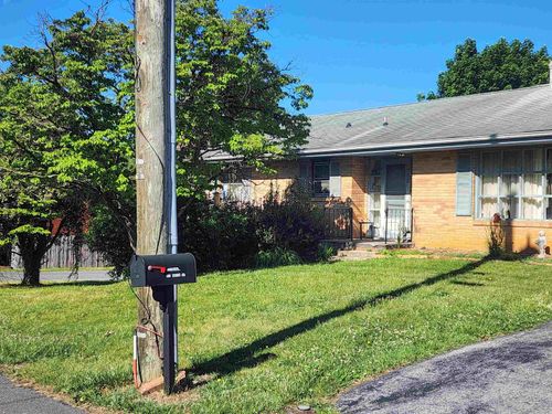 312 Austin Ave, STAUNTON, VA, 24401-3907 | Card Image