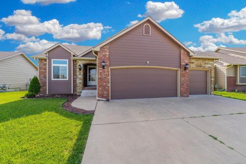 5334 N Rock Spring St, Bel Aire, KS, 67226-3200 | Card Image