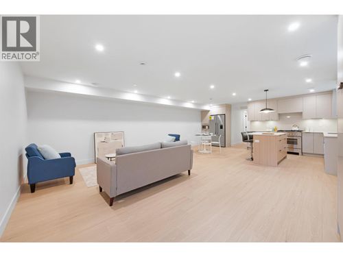 4855 Venables Street, Burnaby, BC, V5C3A9 | Card Image