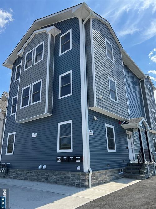 421 Haledon Ave, Haledon, NJ, 07508-1555 | Card Image