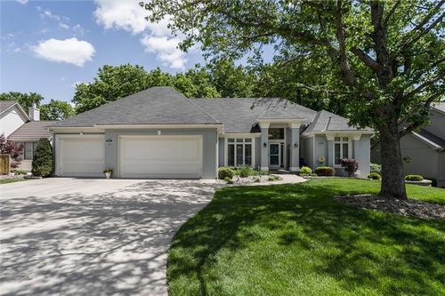 7611 Eicher Dr, Shawnee, KS, 66217-3038 | Card Image