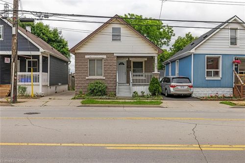 703 Lawrence Rd, Hamilton, ON, L8K1Z7 | Card Image