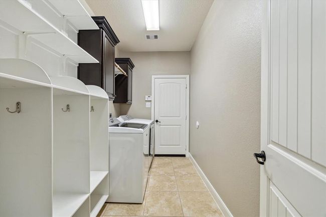 27208 Adrian Hills Ln, House other with 4 bedrooms, 4 bathrooms and 3 parking in Spring TX | Image 27
