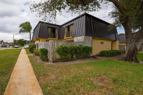 2464 Waterside Dr, Lake Worth, FL, 33461-2558 | Card Image