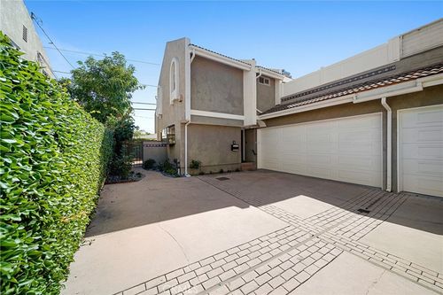 2-2012 Manhattan Beach Blvd, Redondo Beach, CA, 90278-1201 | Card Image