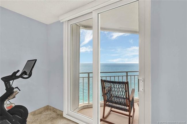 APT-1204 - 9600 Ocean Dr, Condo with 2 bedrooms, 2 bathrooms and null parking in Jensen Beach FL | Image 21