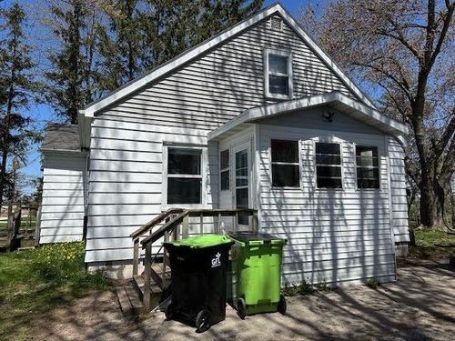 1073 Phillips Rd, GREEN BAY, WI, 54311-9214 | Card Image