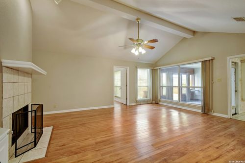 5824 Grandwood Dr, San Antonio, TX, 78239-1400 | Card Image