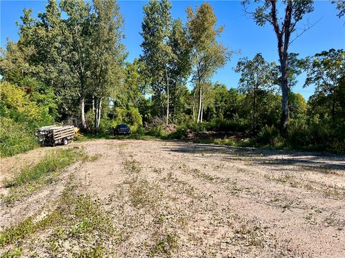 709 Ogden Parma Town Line Rd, Spencerport, NY, 14559-1105 | Card Image