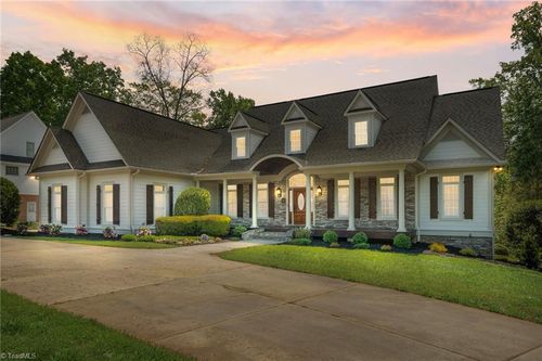7601 Crossing Ridge Dr, Belews Creek, NC, 27009-9218 | Card Image