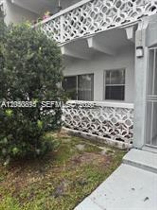 206-2005 Sans Souci Blvd, North Miami, FL, 33181-3043 | Card Image