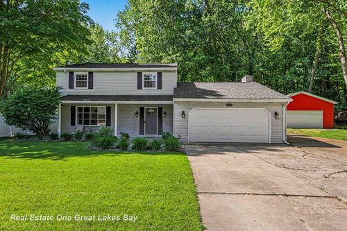 12119 Sanders Dr, Freeland, MI, 48623-9535 | Card Image