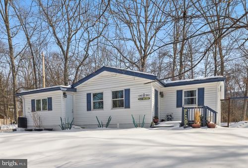 50 Mosby Dr, HARPERS FERRY, WV, 25425-6403 | Card Image