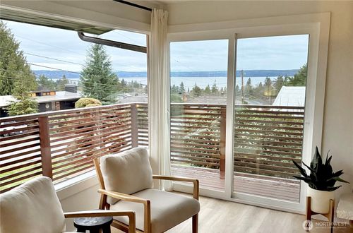 242 Sw 186th St, Normandy Park, WA, 98166-3958 | Card Image