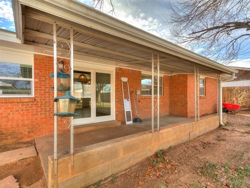 2329 Elwood Dr, Edmond, OK, 73013-4417 | Card Image