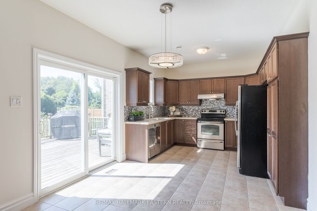 553 Carriage Lane, House other with 4 bedrooms, 3 bathrooms and 2 parking in Peterborough ON | Image 9