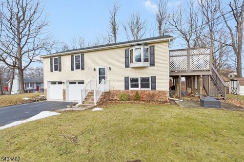 4 Bantry Ct, Highland Lakes, NJ, 07422-1009 | Card Image