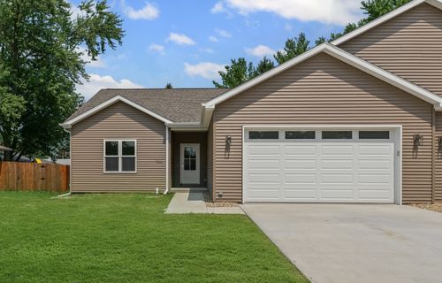 apt-a-114 W Mchenry St, Urbana, IL, 61801-6662 | Card Image