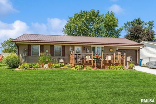 1451 16th Ave, Camanche, IA, 52730-1051 | Card Image