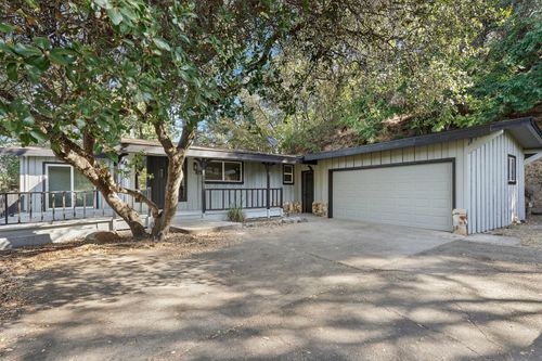 236 Hill St, Sonora, CA, 95370-5051 | Card Image