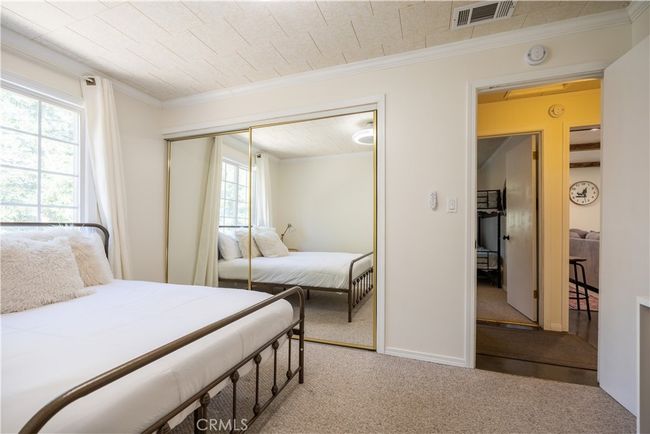 682 Maple Ln, House other with 3 bedrooms, 2 bathrooms and null parking in Sugarloaf CA | Image 26
