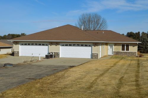 1220 Golf View Dr, MONDOVI, WI, 54755-5002 | Card Image