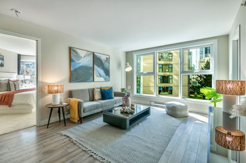 40x-1323 Homer St, Vancouver, BC, V6B5T1 | Card Image