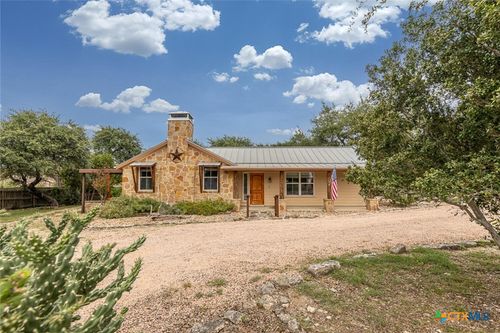 853 Crossbow Dr, Canyon Lake, TX, 78133-3398 | Card Image