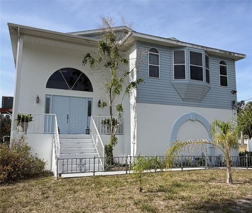 6810 Seaview Blvd, HUDSON, FL, 34667-1032 | Card Image