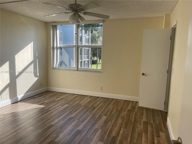 APT-103 - 9401 Evergreen Pl, Townhouse with 3 bedrooms, 3 bathrooms and null parking in Davie FL | Image 5