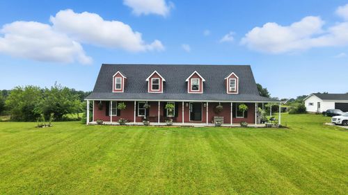 711 Wilson Rd, South Vienna, OH, 45369-9747 | Card Image