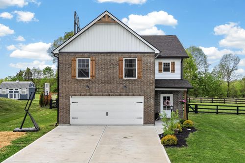 570 Claiborne Dr, Dry Ridge, KY, 41035-8539 | Card Image