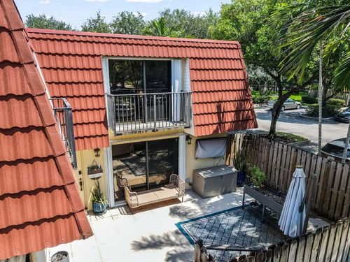 725 Nw 99th Circle, Plantation, FL, 33324 | Card Image