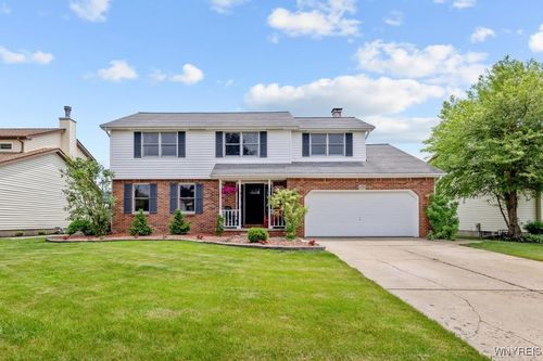 6399 Mayflower Ln, Lake View, NY, 14085-9685 | Card Image
