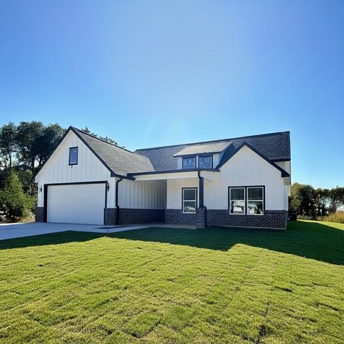 114 County Road 3543, Cleveland, TX, 77327-1400 | Card Image