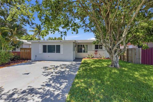 6105 Fletcher St, Hollywood, FL, 33023-2205 | Card Image