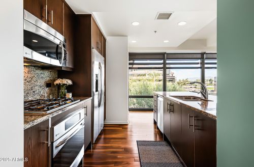 4005-7131 E Rancho Vista Dr, Scottsdale, AZ, 85251-1468 | Card Image