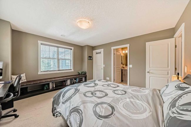 211 Mckenzie Towne Link Se, Home with 2 bedrooms, 2 bathrooms and 2 parking in Calgary AB | Image 14