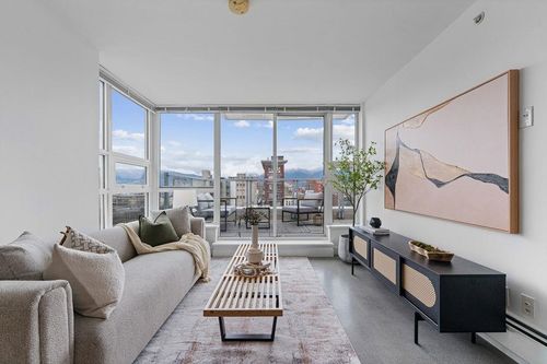 807-231 E Pender St, Vancouver, BC, V6A0G3 | Card Image